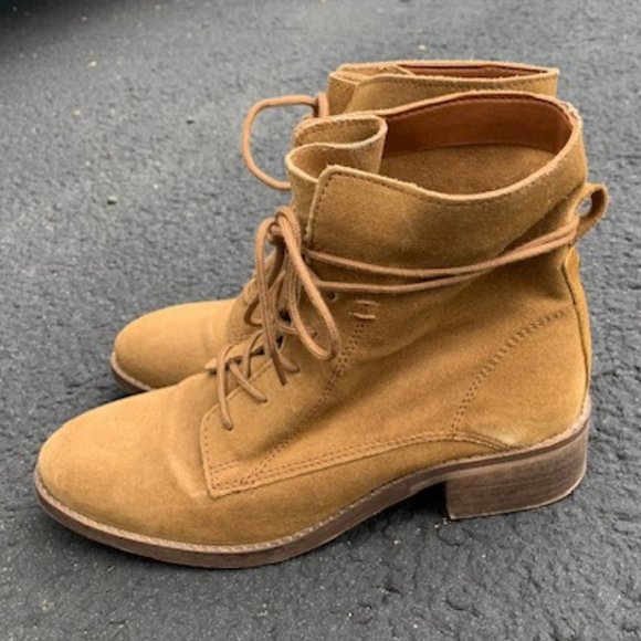 Steve Madden Rosaly Round Toe Suede Ankle Boot Tan C361 - Picture 3 of 16